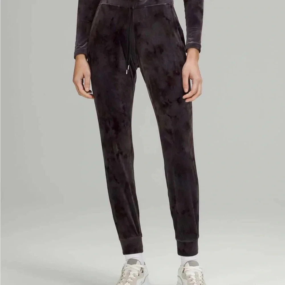 🆕 Lululemon Ready to Crush HR Velour Jogger Full Length Interstellar Dark Grey